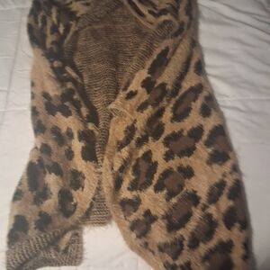Chic Leopard Print Cardigan